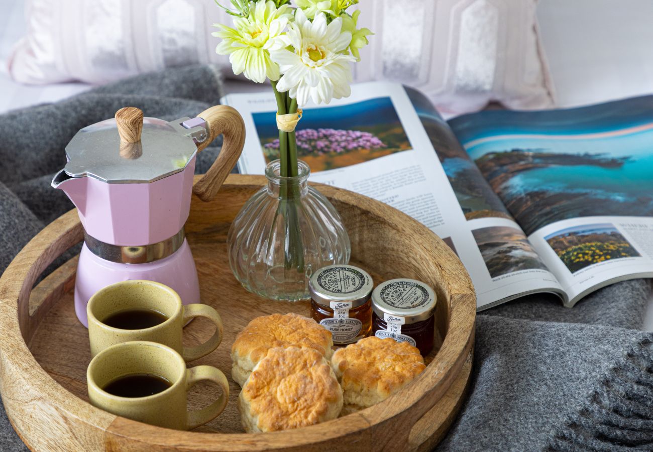 Fresh Escapes - Greenacre - Teignmouth - hot Tub - Sleeps 10 