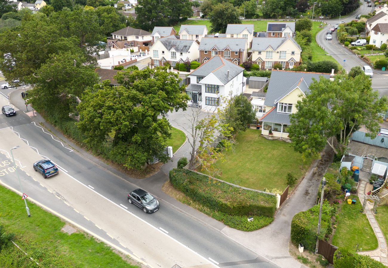 Fresh Escapes - Greenacre - Teignmouth - hot Tub - Sleeps 10 
