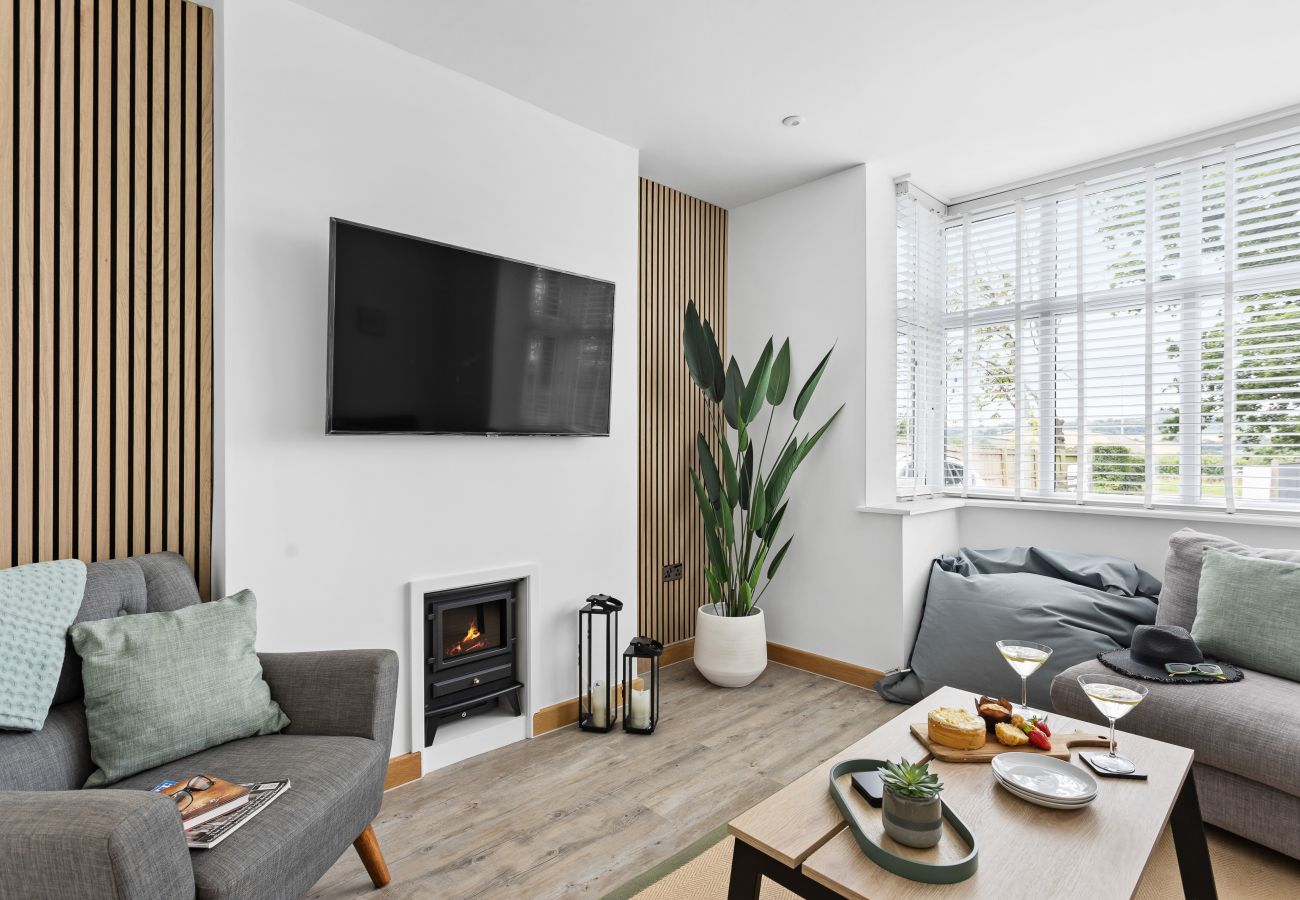 Fresh Escapes - Greenacre - Teignmouth - hot Tub - Sleeps 10 