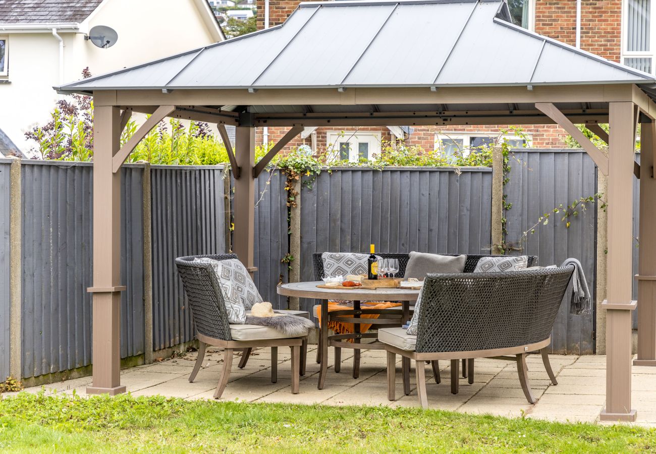 Fresh Escapes - Greenacre - Teignmouth - hot Tub - Sleeps 10 