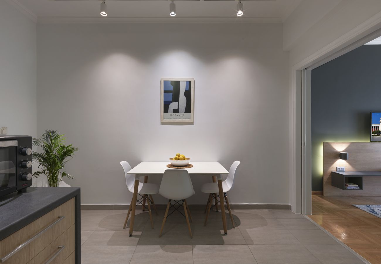 Apartment in Athens - Modern Haven near Archaeological Museum