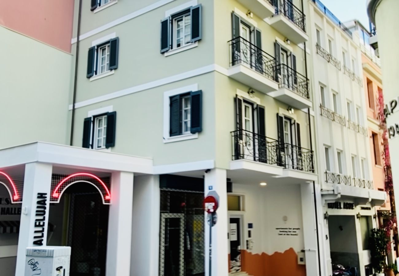 Studio in Athens - 1st Floor Studio-Shell