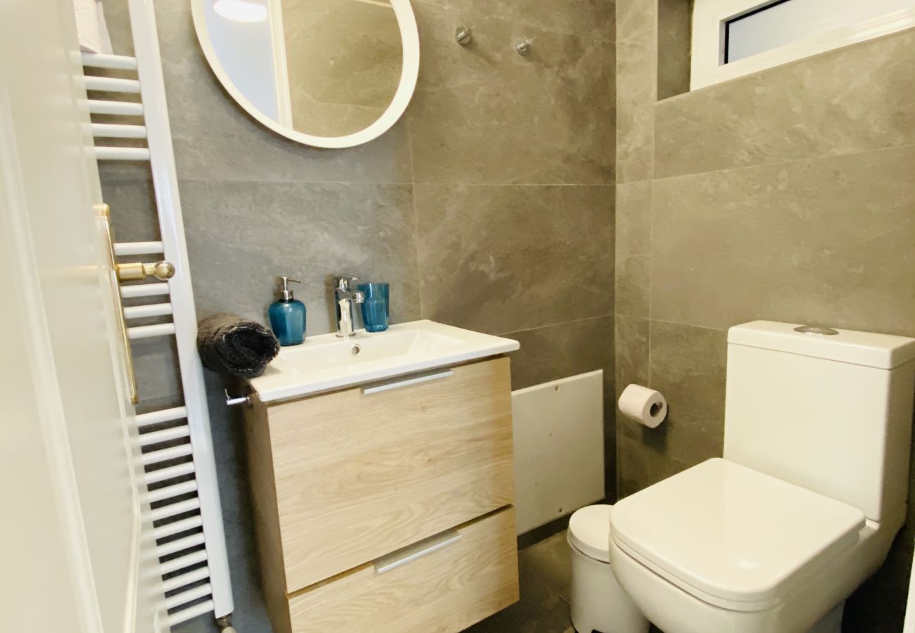 Studio in Athens - 1st Floor Studio-Shell