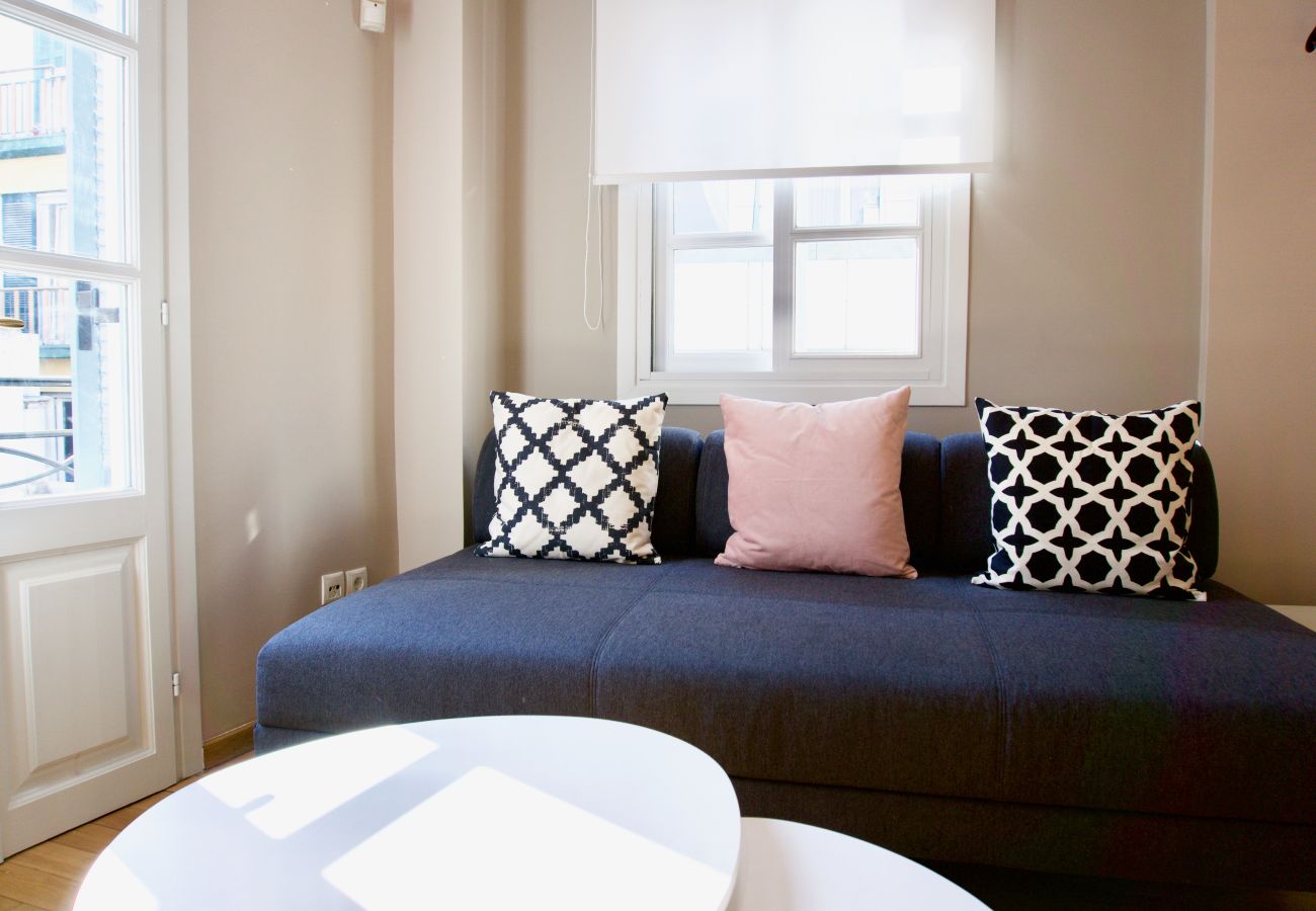 Studio in Athens - 3rd Floor Studio-Whale