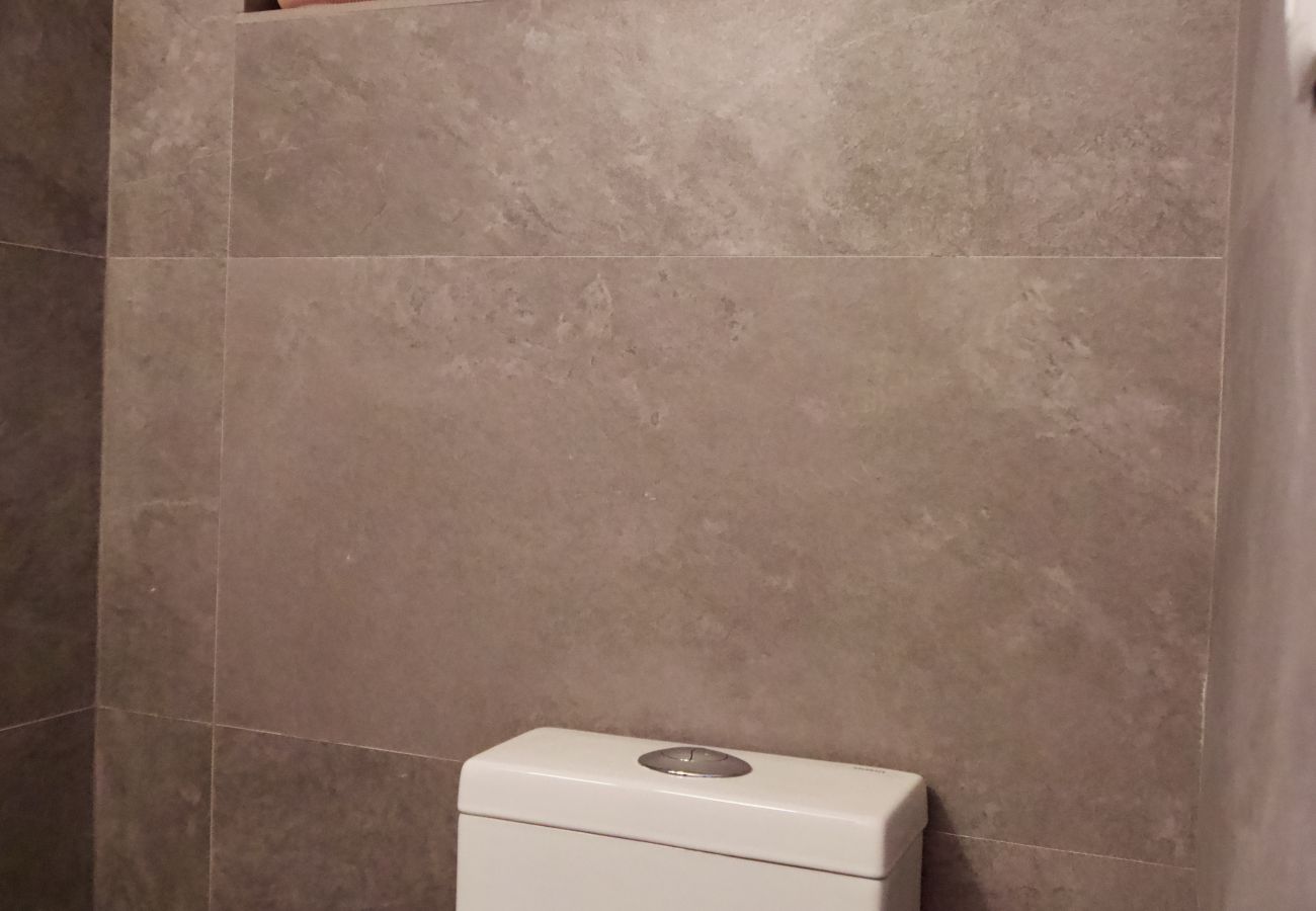 Studio in Athens - 3rd Floor Studio-Whale