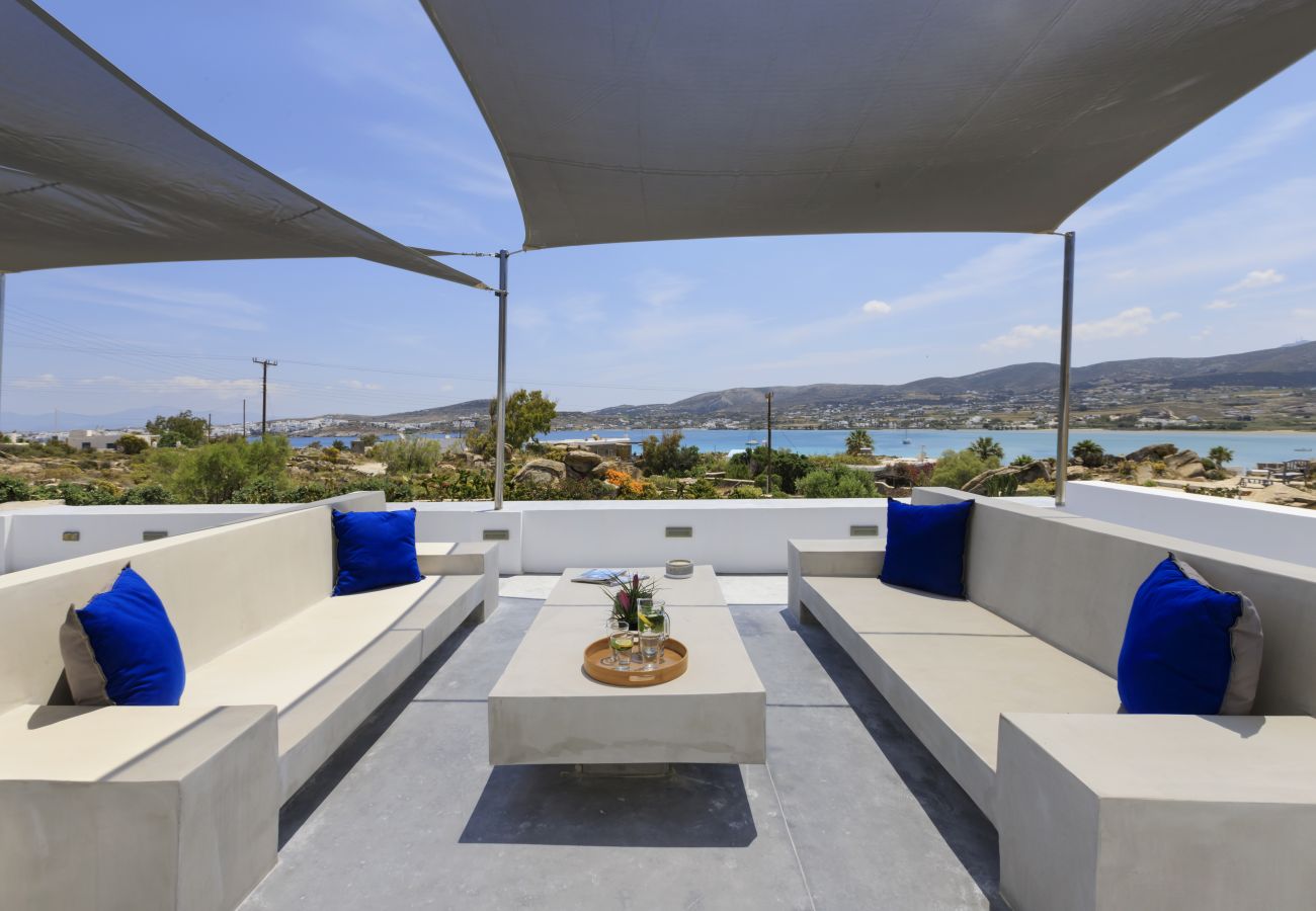 Villa in Naousa - Kolimbithres Rock Villa