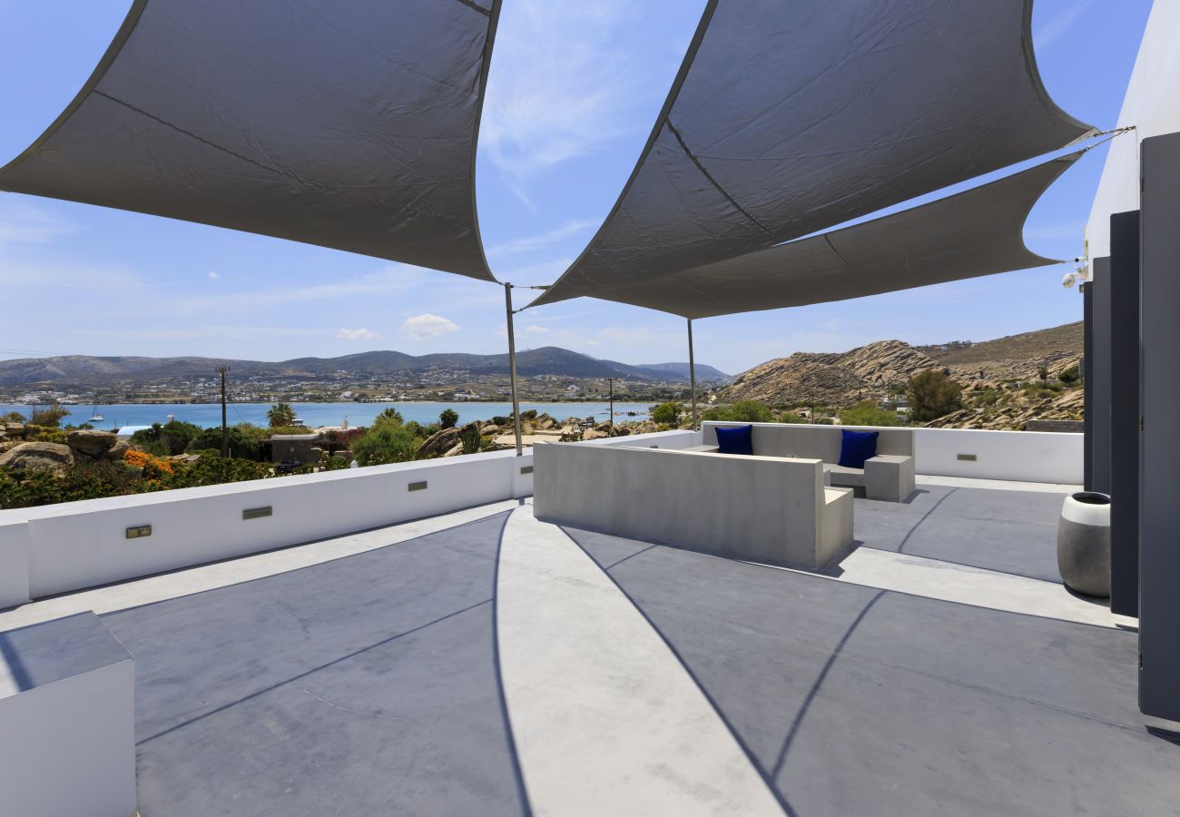 Villa in Naousa - Kolimbithres Rock Villa