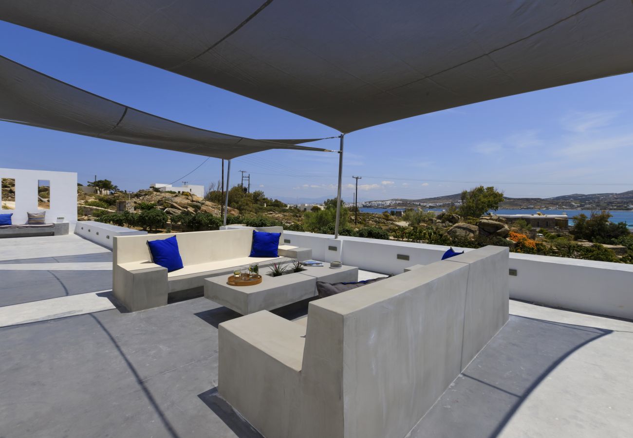 Villa in Naousa - Kolimbithres Rock Villa