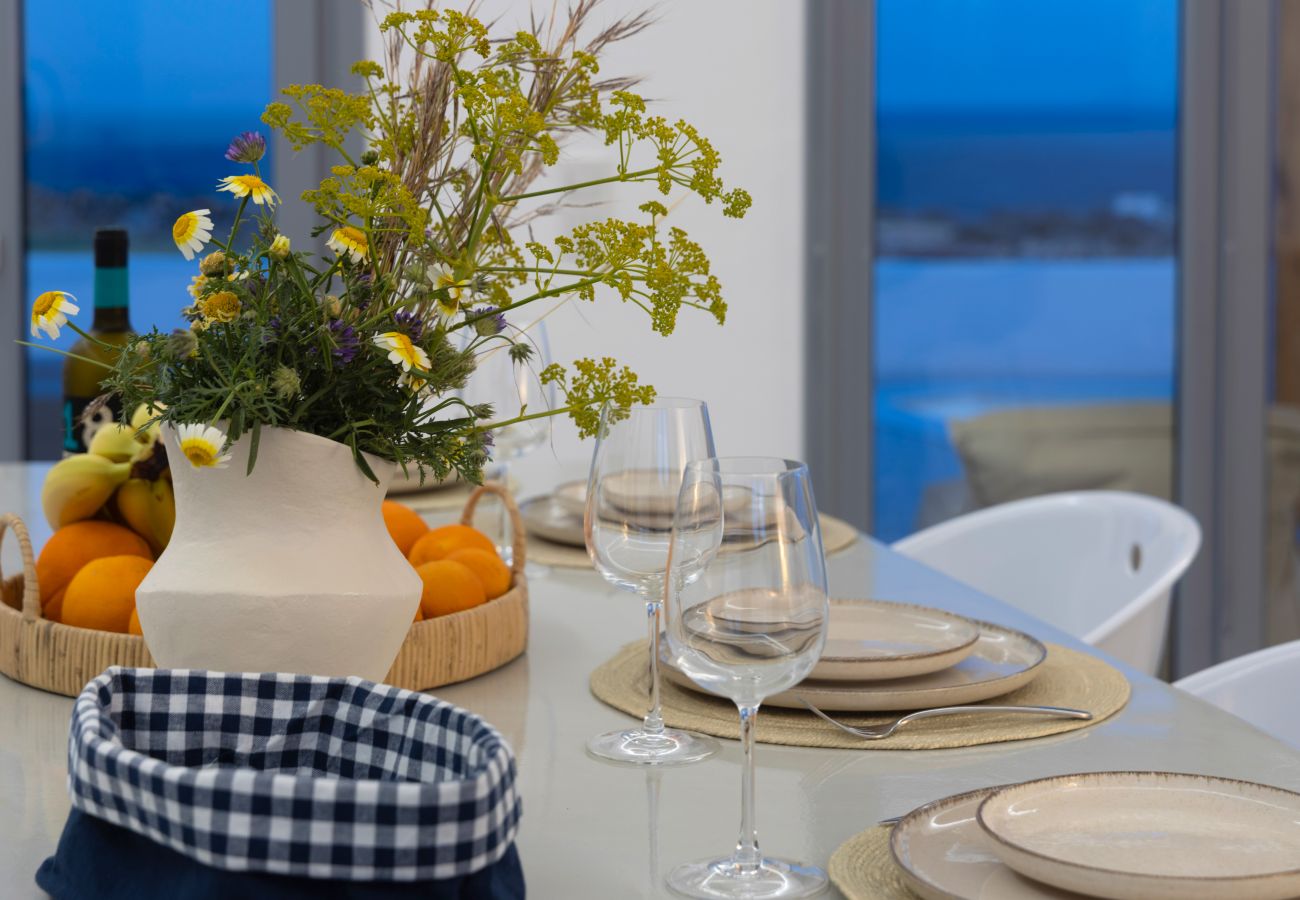 Villa in Aspro Chorio - Poolside Panorama: Coastal Luxury & Vistas