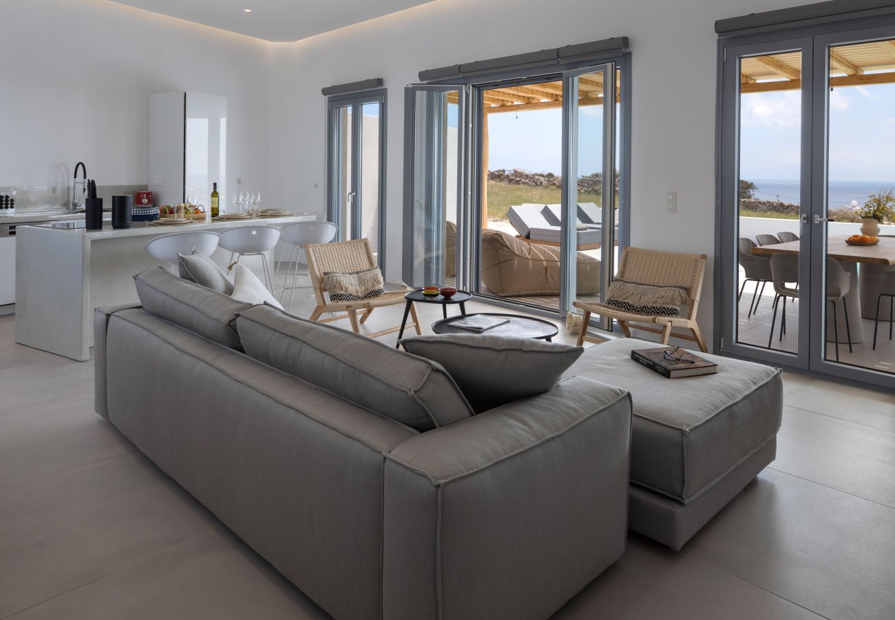 Villa in Aspro Chorio - Poolside Panorama: Coastal Luxury & Vistas