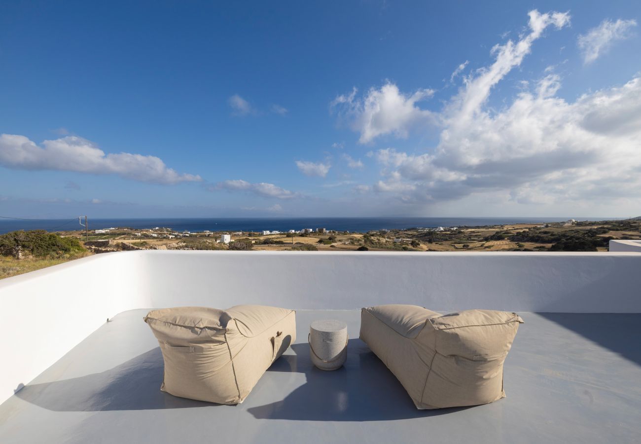 Villa in Aspro Chorio - Poolside Panorama: Coastal Luxury & Vistas