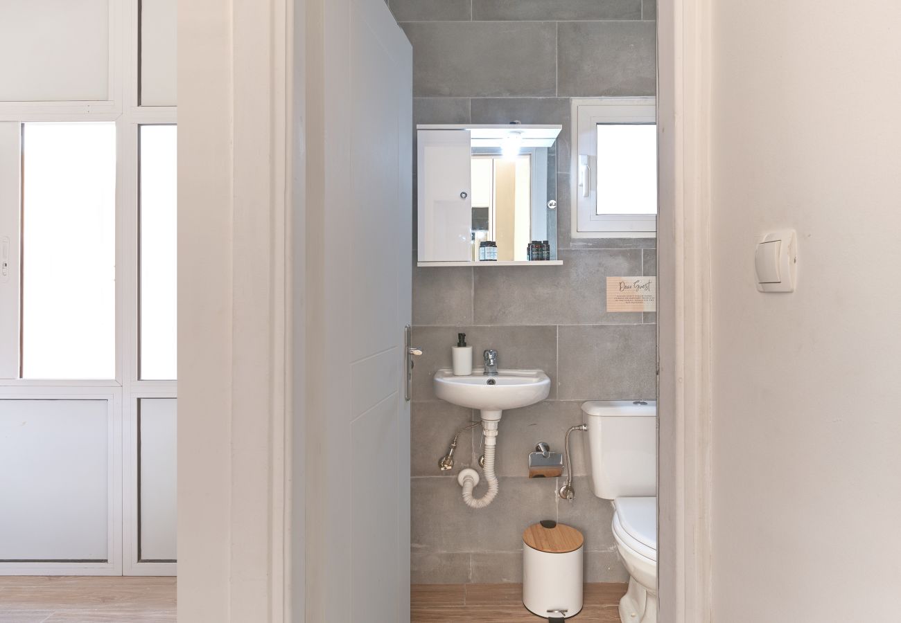 Apartment in Athens - The perfect garden studio next to conference centres