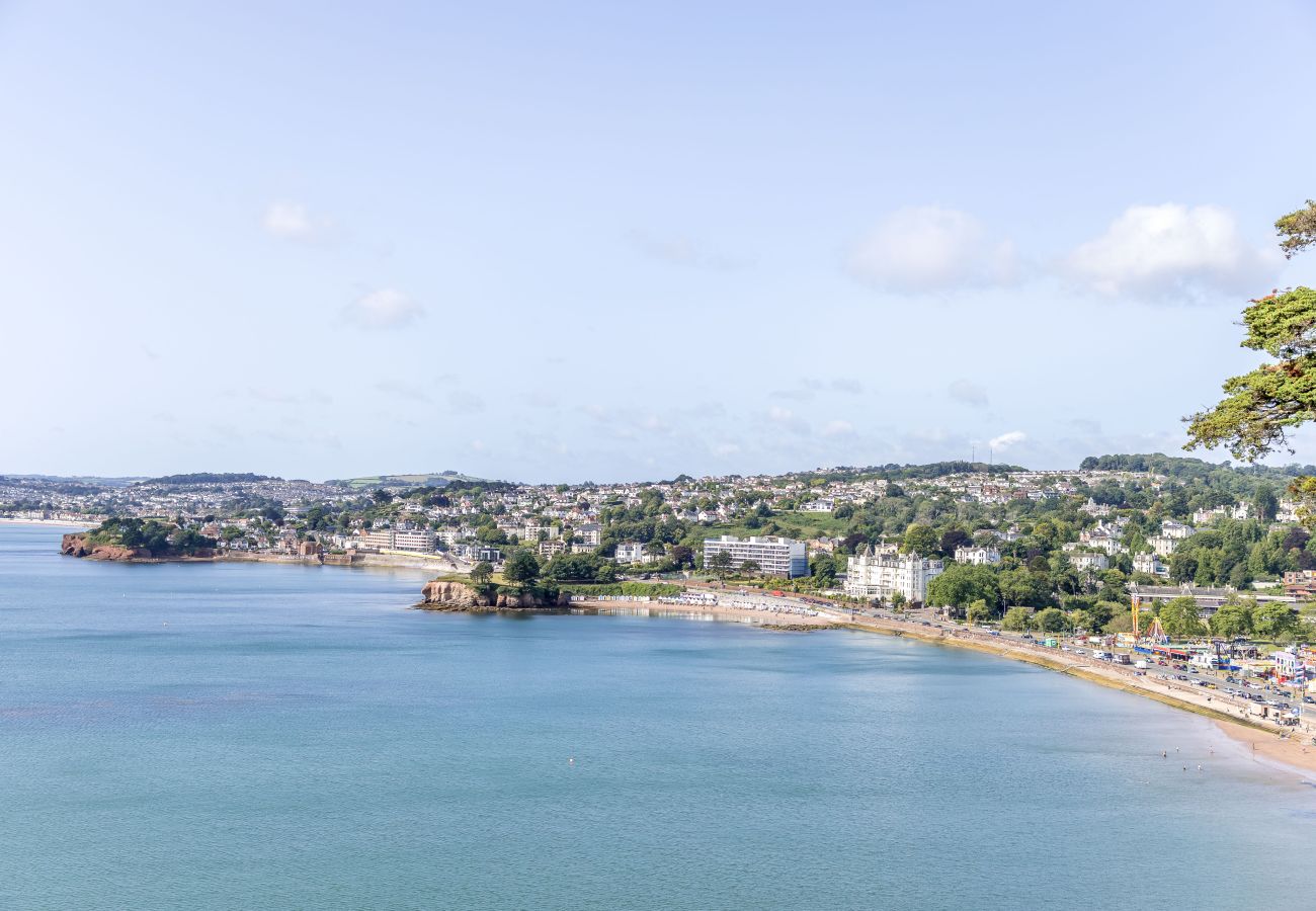 Fresh Escapes - B6 Masts - Sleeps 6 -Torquay - Sea View