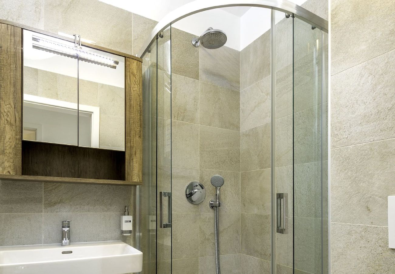 Apartment in Banjole - Crystal Blue Pool Residence - Apartment Volme