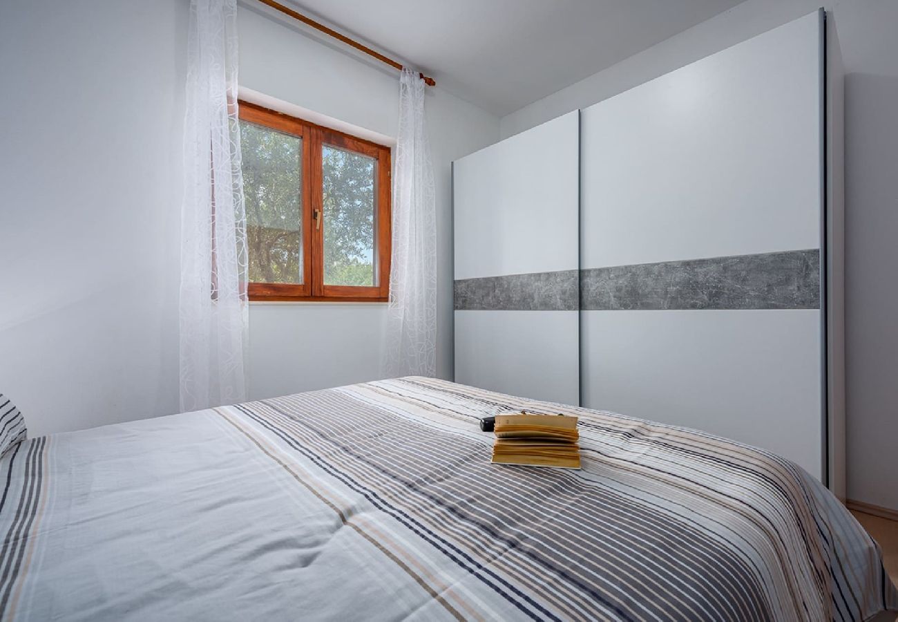 Apartment in Drenje - Relaxing Summer Apartment - Pool, Sauna, Jacuzzi 5