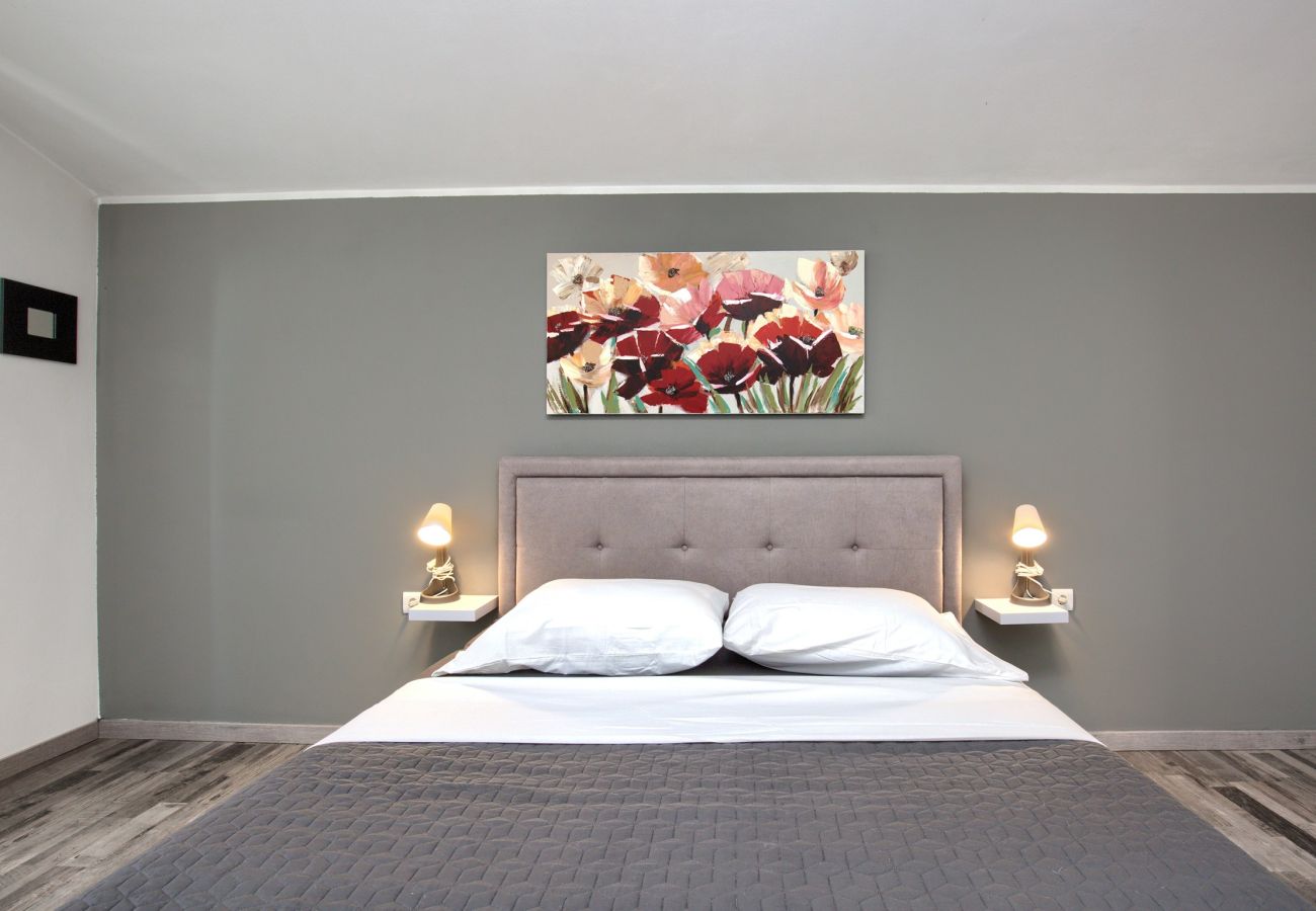 House in Loborika - Holiday House Ulika with Private Pool 