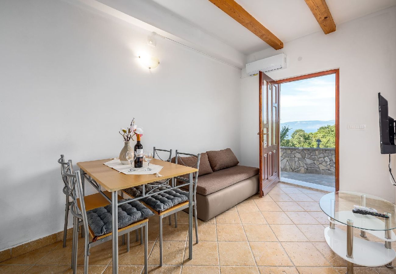 Apartment in Drenje - Relaxing Summer Apartment - Pool, Sauna, Jacuzzi 8