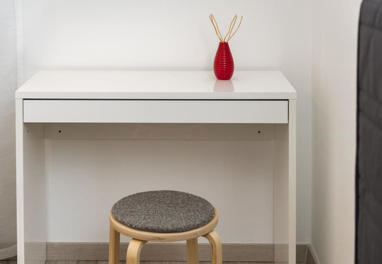 Apartment in Fažana - Modern Three Bedroom Apartment - Flowers B