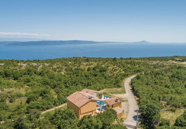 Villa in Koromacno - Santa Lucia - Villa with Private Pool & Sea View 
