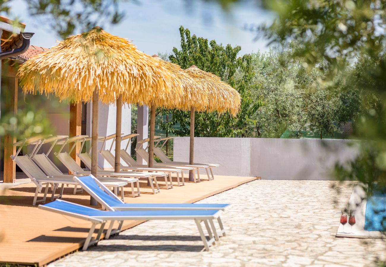 Rent by room in Fažana - Marceta Double Room - Pool and Big Garden