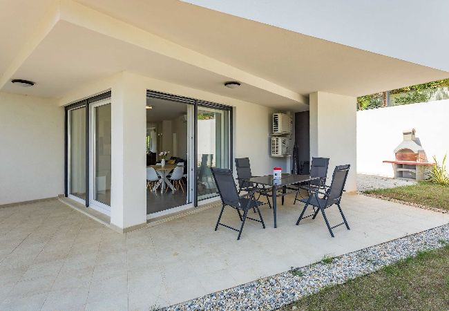 Apartment in Premantura - Villa Frida - Apartment Olive with Terrace 