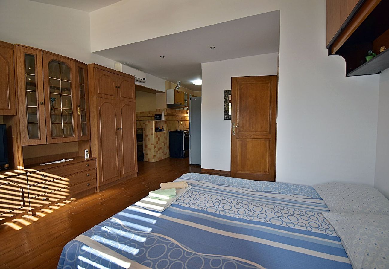 Apartment in Pula - Gortan Cove - 100 m from the Beach - Mare A3