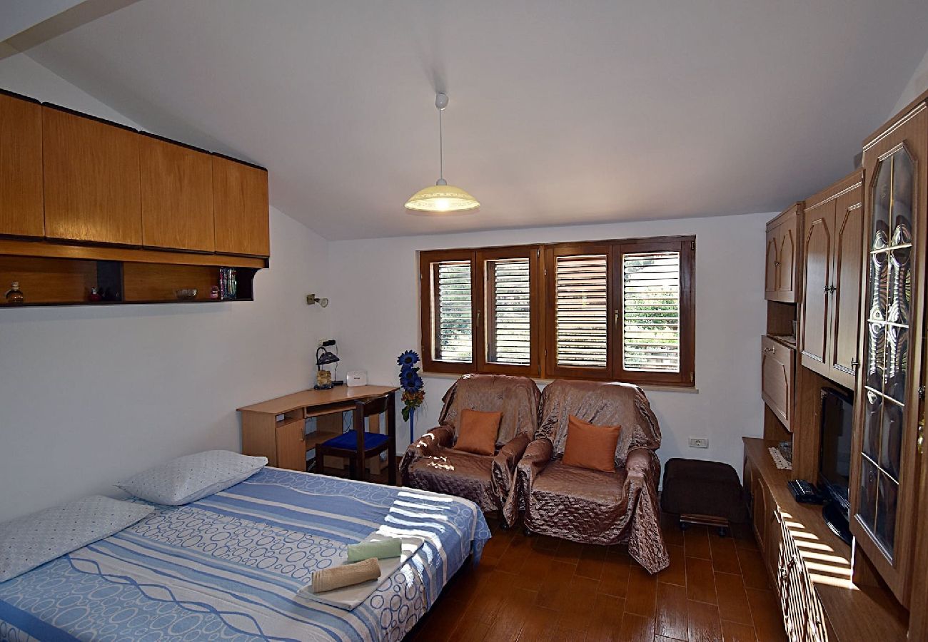 Apartment in Pula - Gortan Cove - 100 m from the Beach - Mare A3