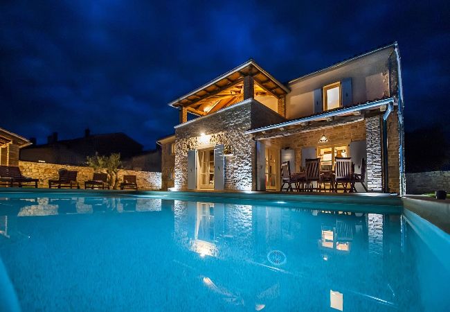 Villa in Krmed - Villa Tomani - Pool, Jacuzzi, Sport Courts