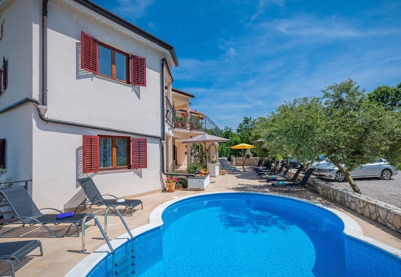 Apartment in Drenje - Relaxing Summer Apartment - Pool, Sauna, Jacuzzi 1