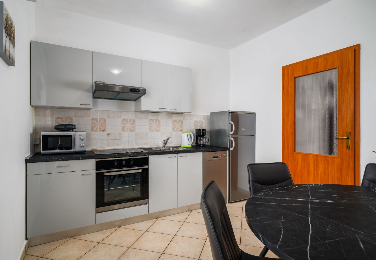 Apartment in Drenje - Relaxing Summer Apartment - Pool, Sauna, Jacuzzi 1