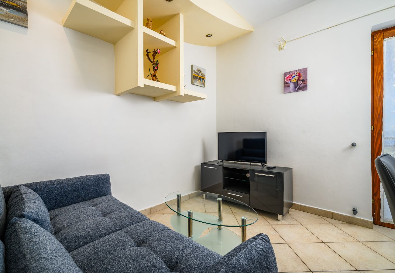 Apartment in Drenje - Relaxing Summer Apartment - Pool, Sauna, Jacuzzi 1