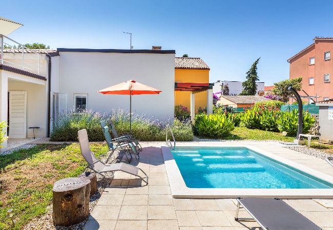 Villa in Premantura - Villa Ziziphus - Private Pool with Jacuzzi 