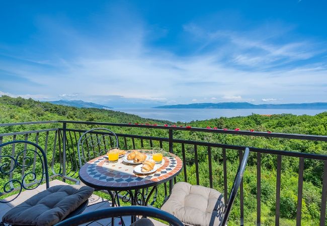 Apartment in Drenje - Relaxing Summer Apartment - Pool, Sauna, Jacuzzi 2