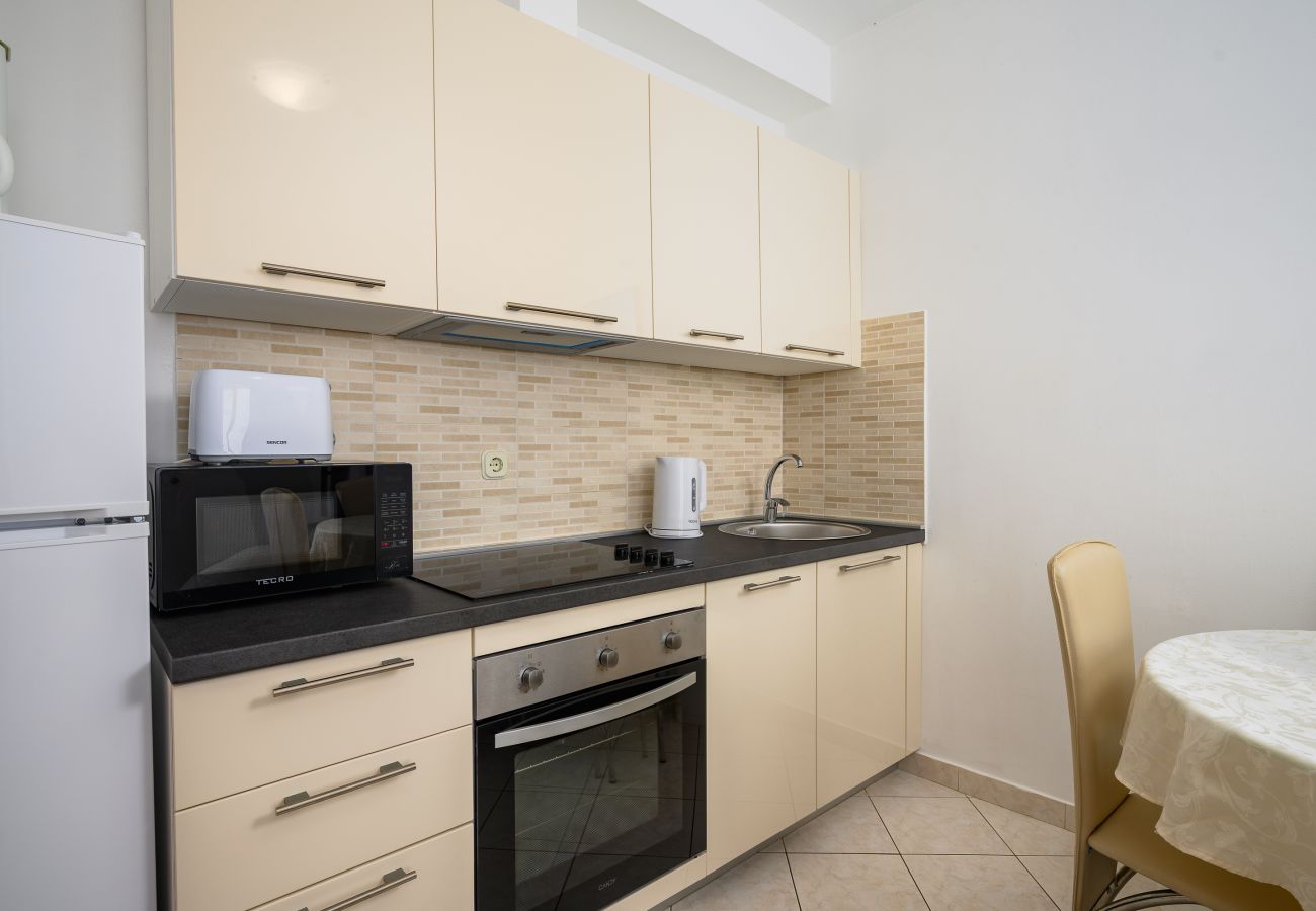 Apartment in Drenje - Relaxing Summer Apartment - Pool, Sauna, Jacuzzi 2