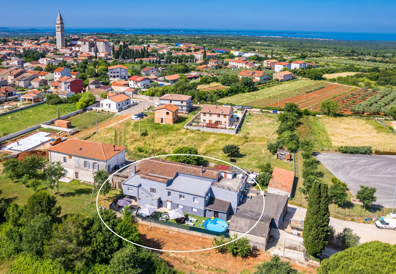 Apartment in Vodnjan - Kristijan & Jelena - Pool, Jacuzzi, Playground 