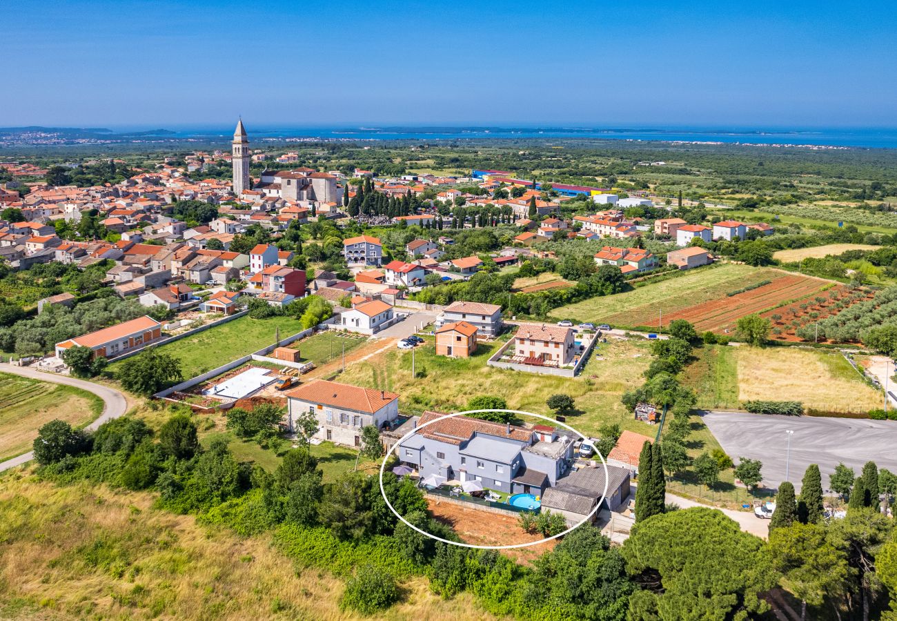 Apartment in Vodnjan - Kristijan & Jelena - Pool, Jacuzzi, Playground 