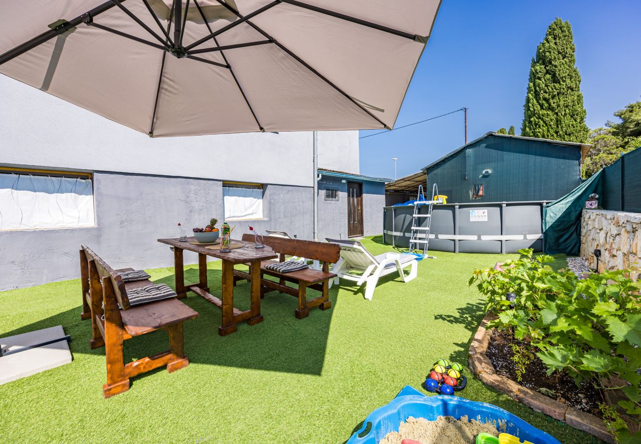 Apartment in Vodnjan - Kristijan & Jelena - Pool, Jacuzzi, Playground 