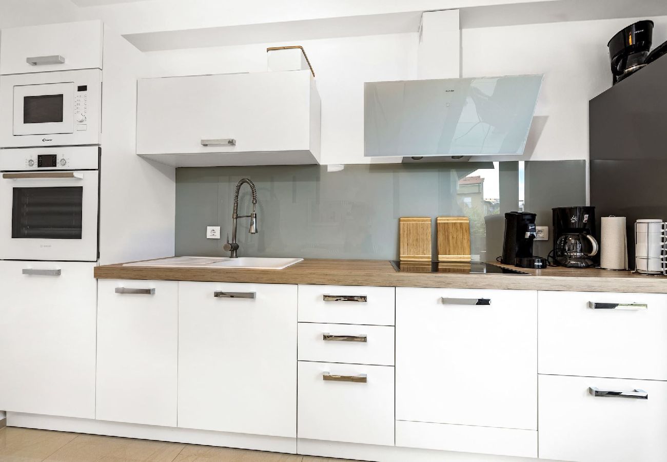 Apartment in Medulin - Medulin Beach Apartment with Sea View  