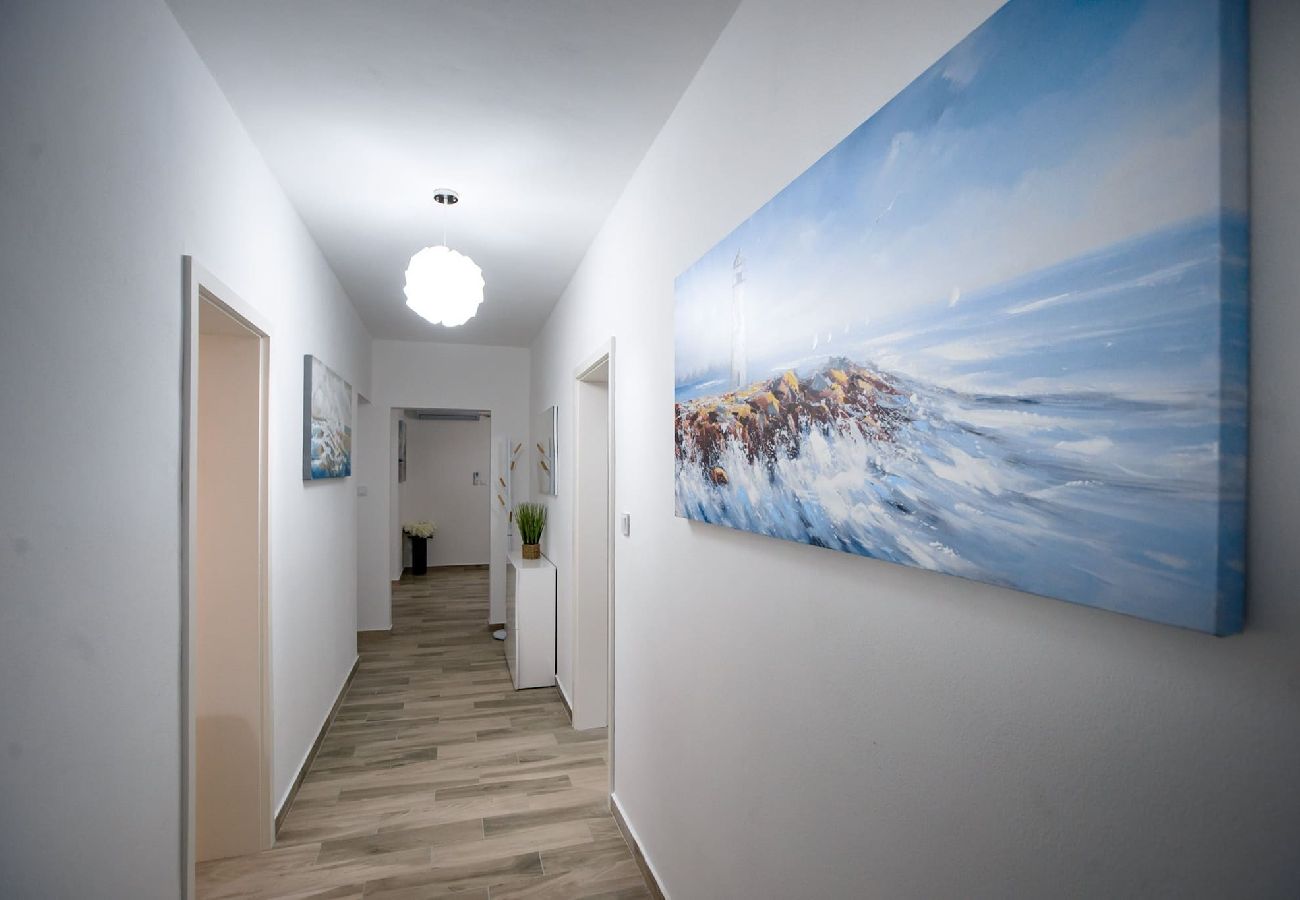 Apartment in Supetarska Draga - Villa Gulli - Apartment Gold with Private Beach