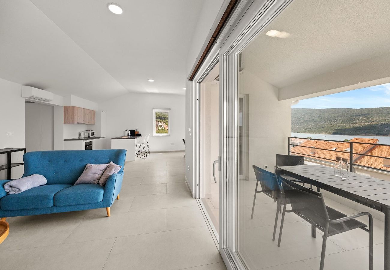 Apartment in Cres - Enchanting Summer Apartment with Sea View