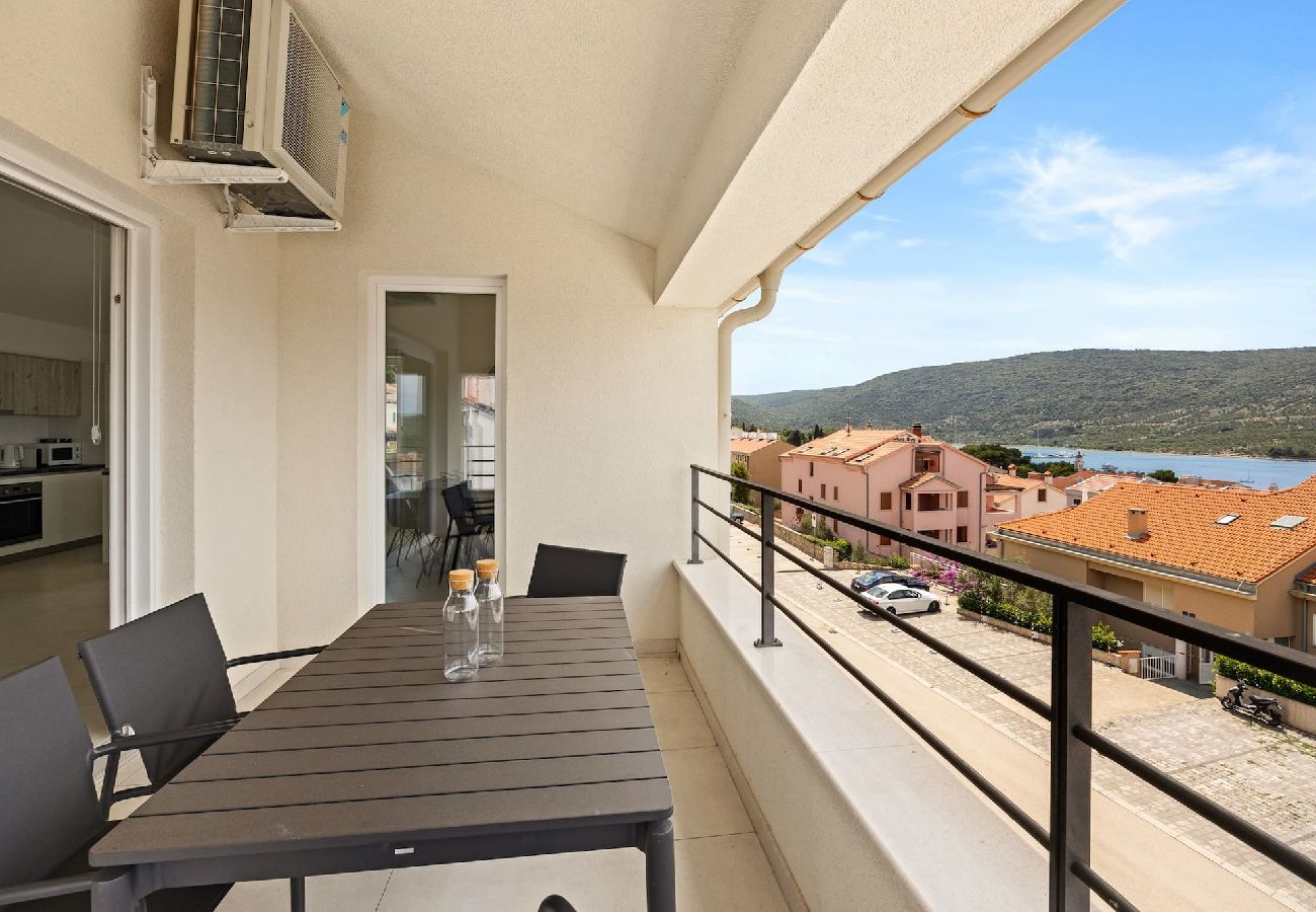 Apartment in Cres - Enchanting Summer Apartment with Sea View