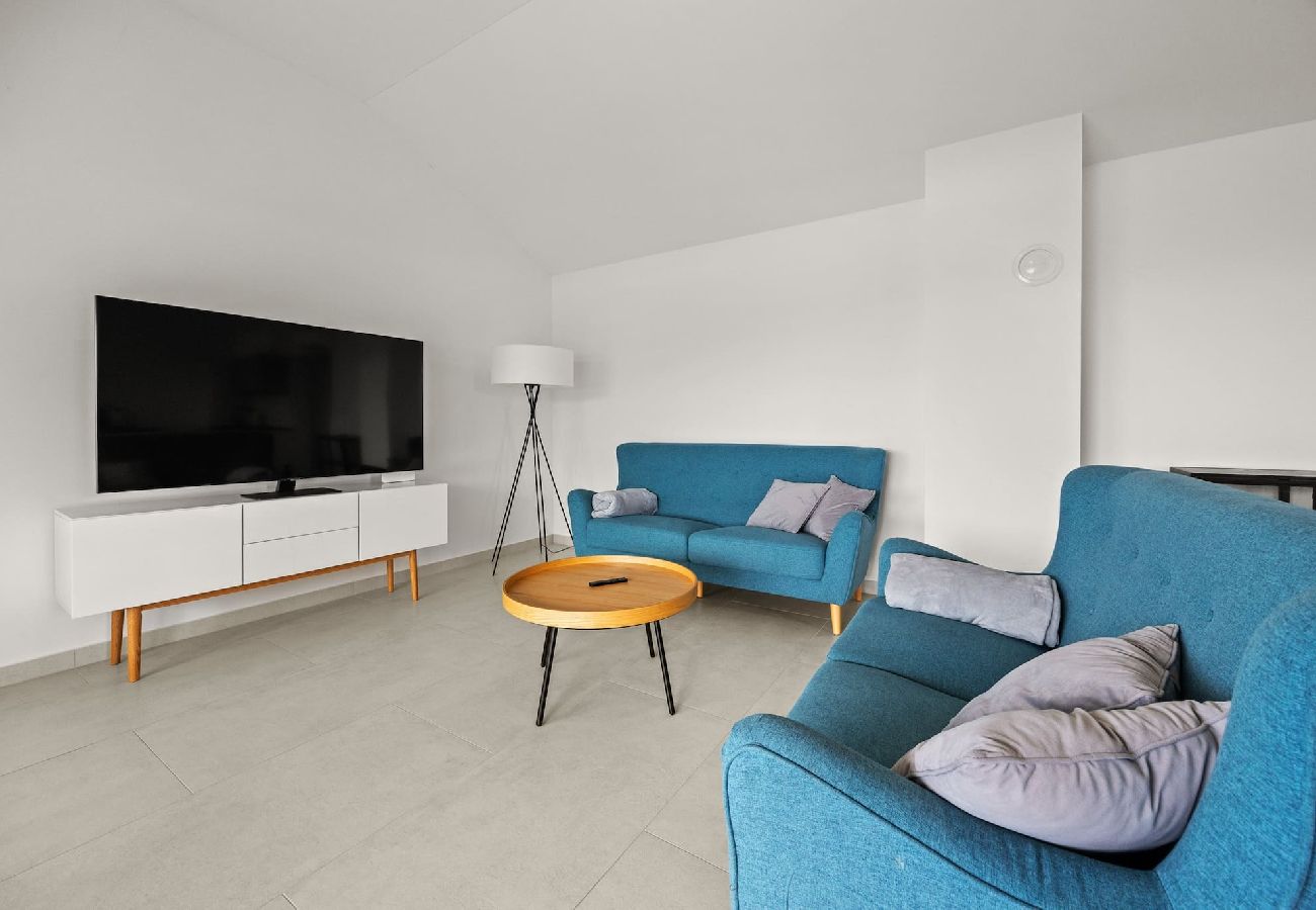 Apartment in Cres - Enchanting Summer Apartment with Sea View