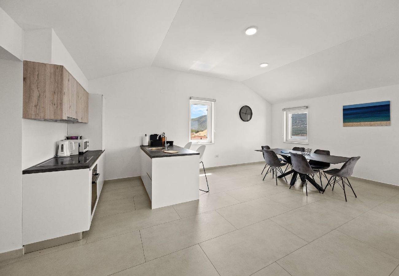 Apartment in Cres - Enchanting Summer Apartment with Sea View