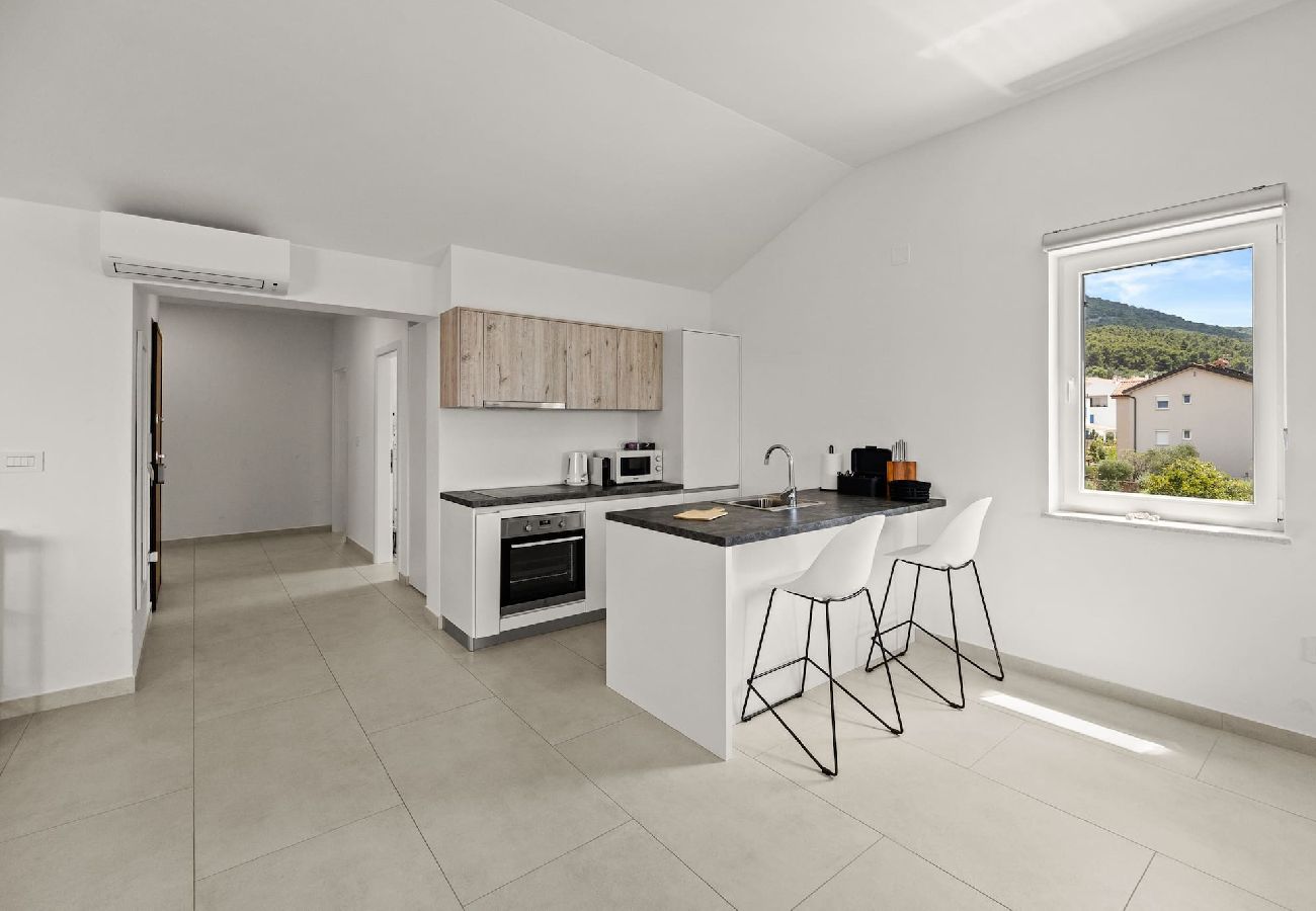 Apartment in Cres - Enchanting Summer Apartment with Sea View