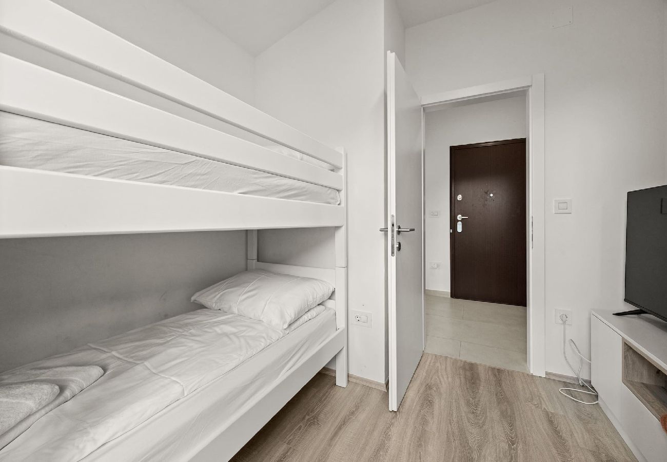 Apartment in Cres - Enchanting Summer Apartment with Sea View