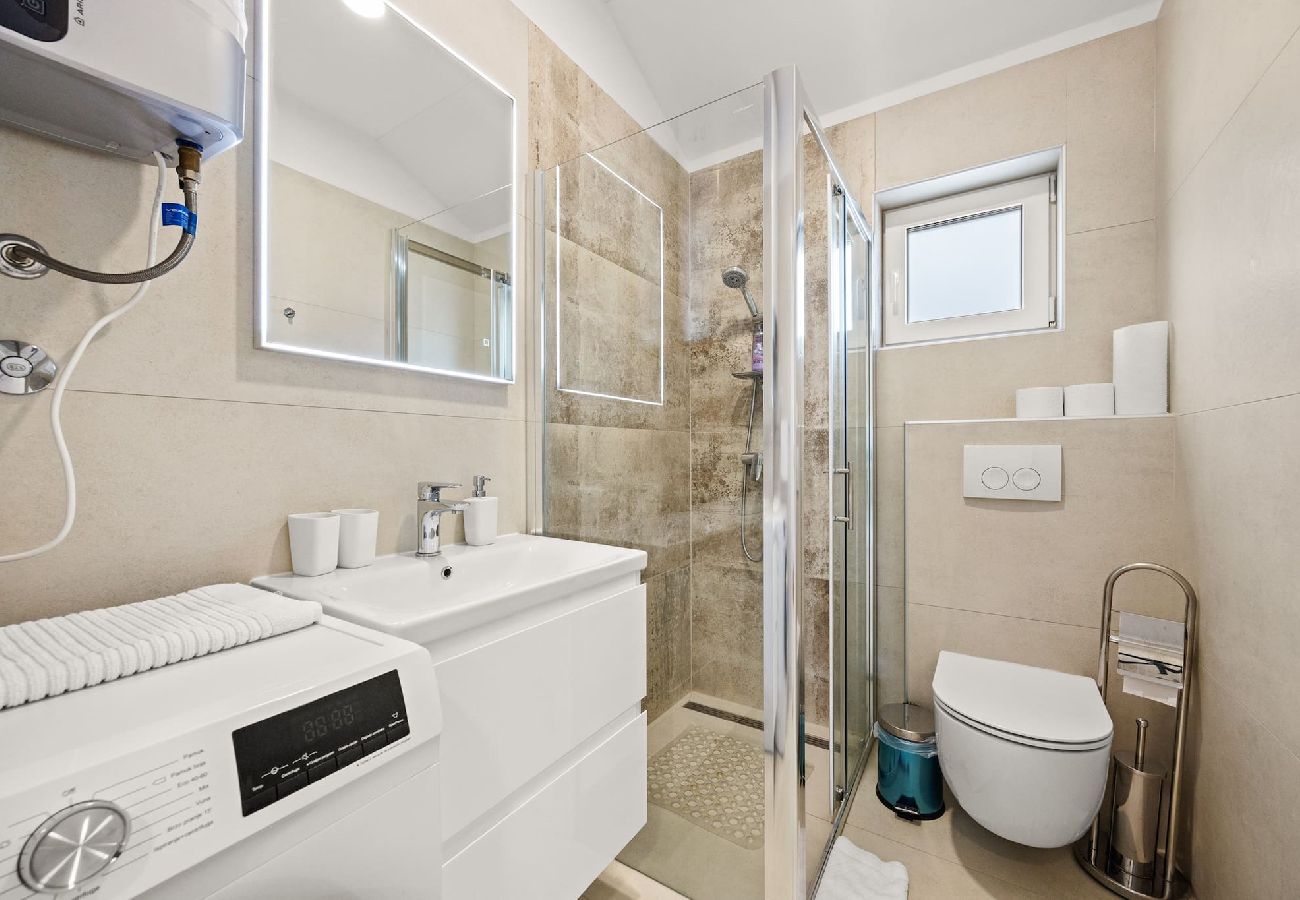 Apartment in Cres - Enchanting Summer Apartment with Sea View