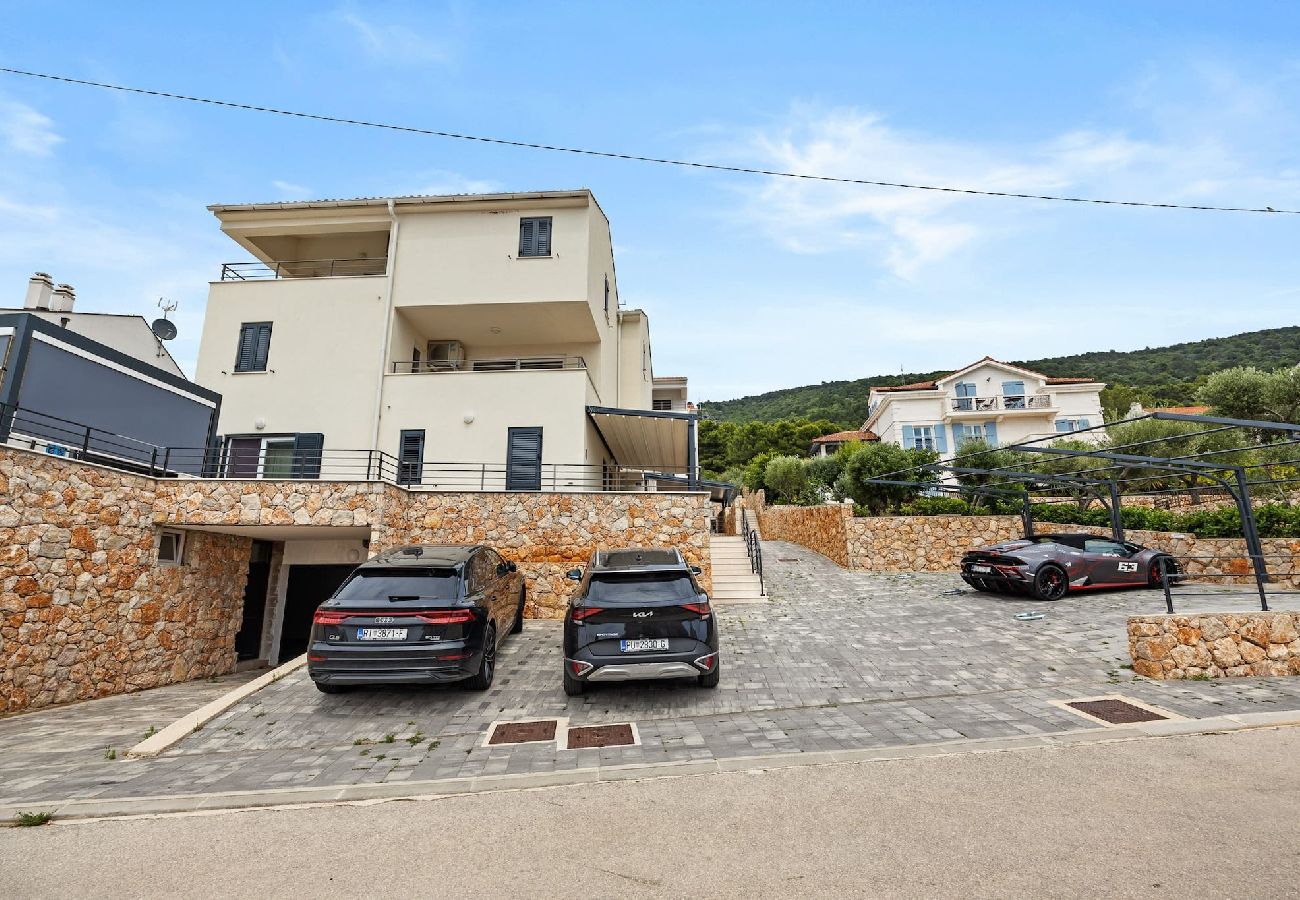 Apartment in Cres - Enchanting Summer Apartment with Sea View