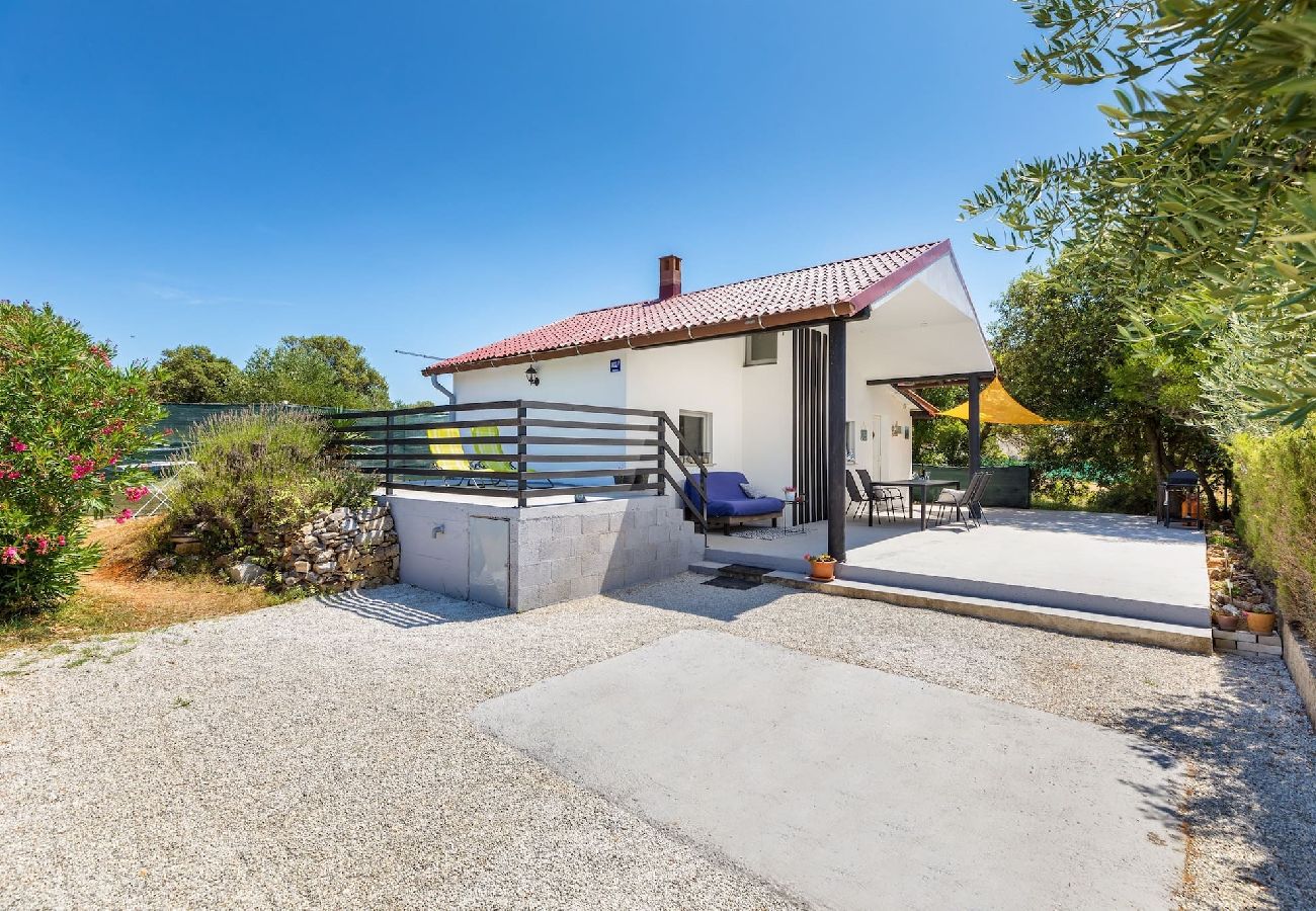 House in Peroj - Eco Beach House Corrine - 100 m from the Beach