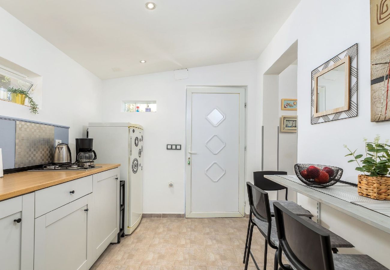 House in Peroj - Eco Beach House Corrine - 100 m from the Beach