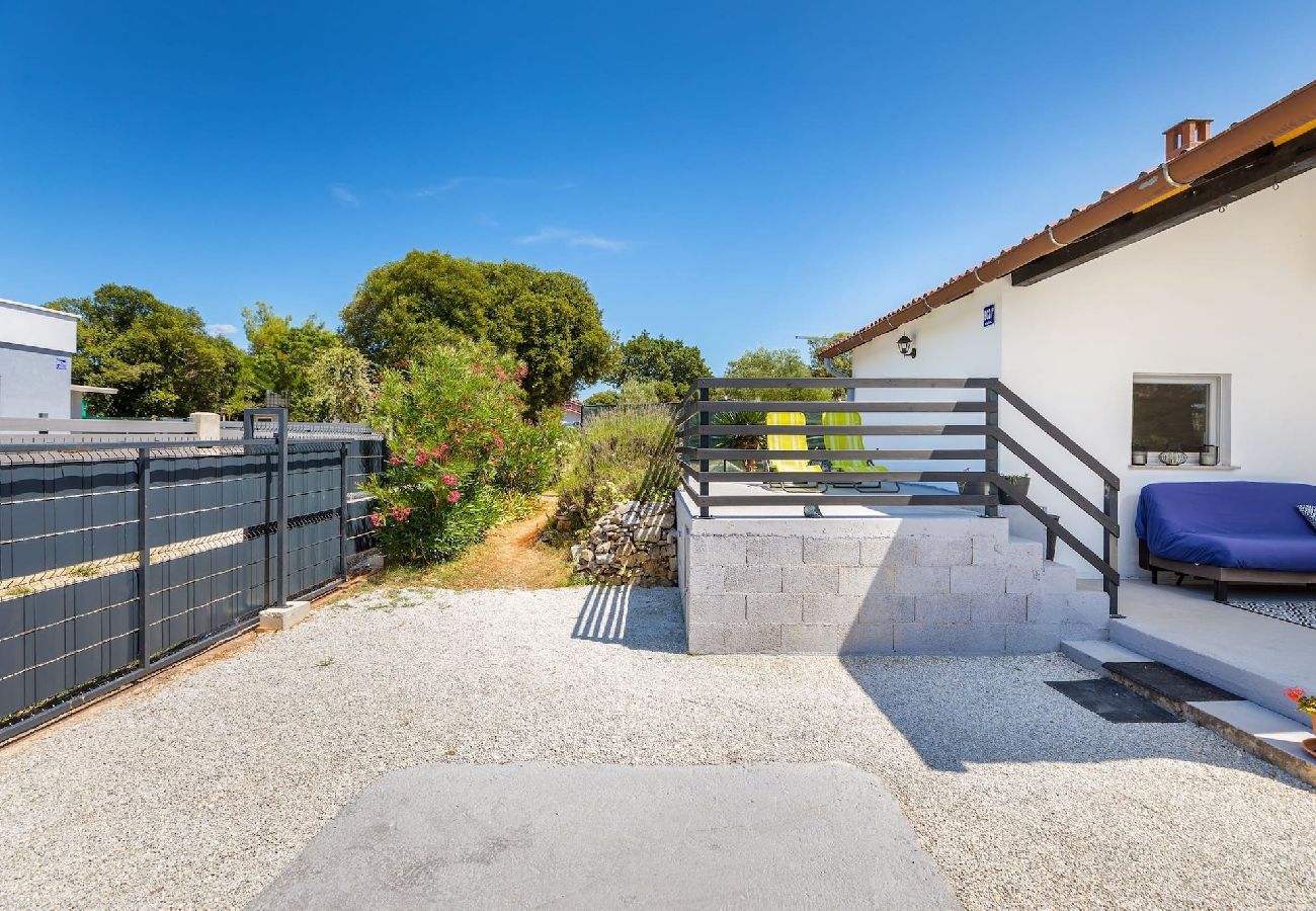 House in Peroj - Eco Beach House Corrine - 100 m from the Beach